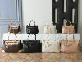 Picture of Louis Vuitton Handbags _SKUfw236446221fw